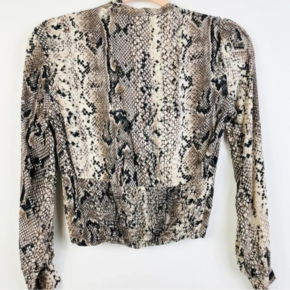 Stradivarius Bow Side Blouse Snake Print Size Small - Picture 5 of 8